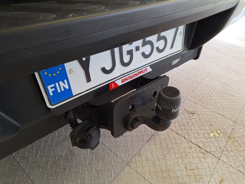 Nissan Navara vaihtoauto