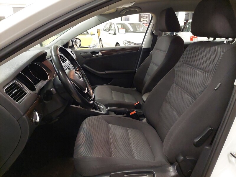 Volkswagen Jetta vaihtoauto