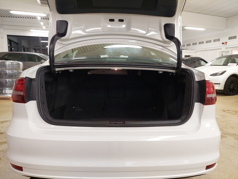 Volkswagen Jetta vaihtoauto