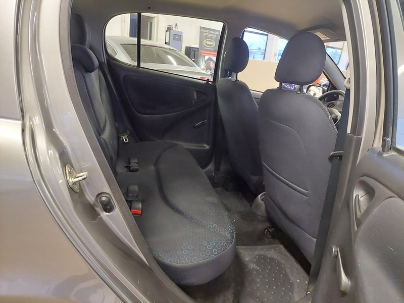 Toyota Yaris vaihtoauto