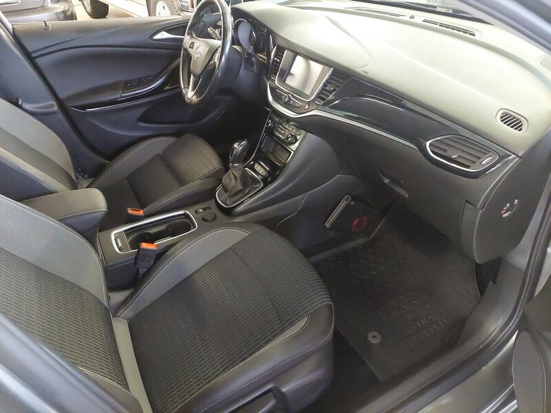 Opel Astra vaihtoauto