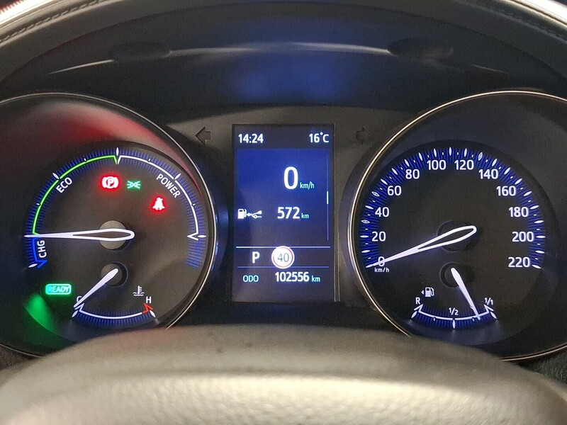 Toyota C-HR vaihtoauto