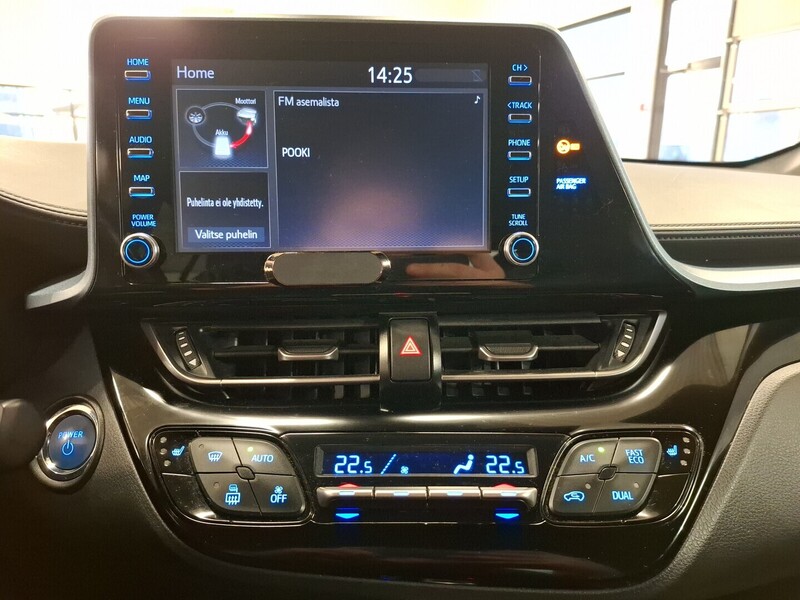 Toyota C-HR vaihtoauto