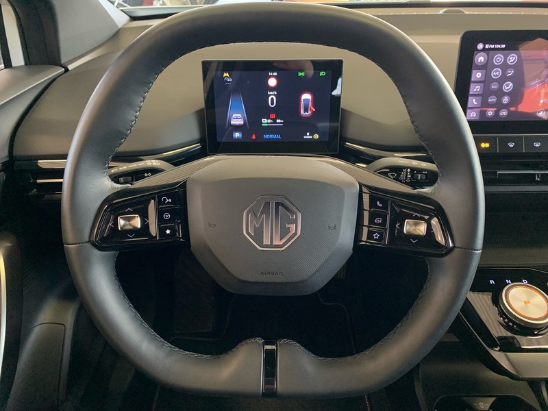 MG MG4 vaihtoauto