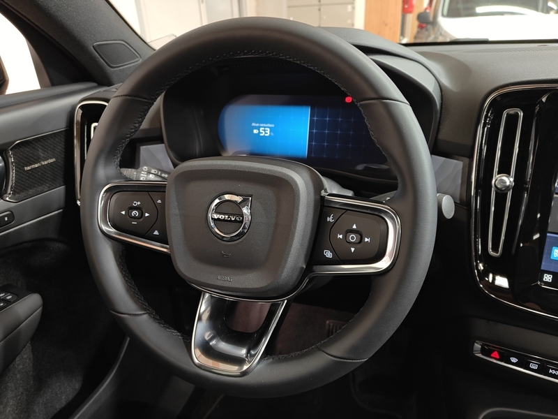 Volvo C40 vaihtoauto