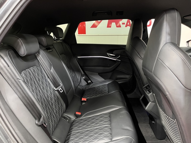 Audi e-tron vaihtoauto