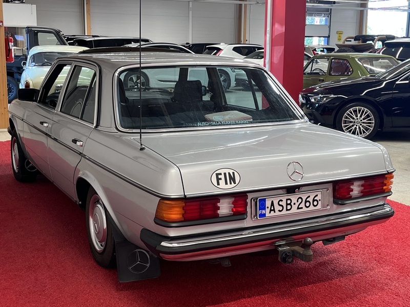 Mercedes-Benz 200 vaihtoauto