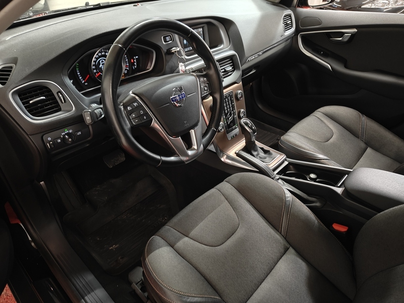 Volvo V40 Cross Country vaihtoauto