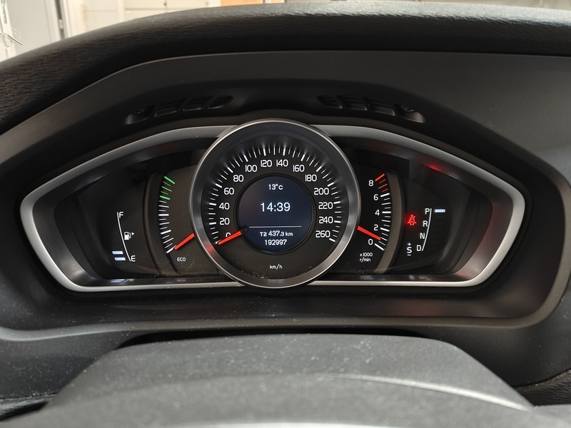 Volvo V40 Cross Country vaihtoauto