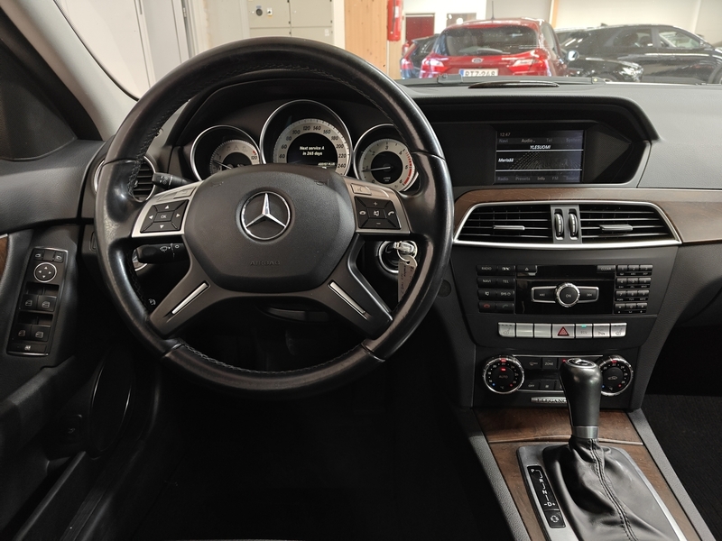 Mercedes-Benz C vaihtoauto