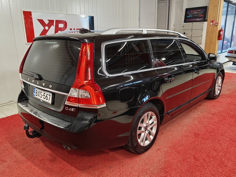 Volvo V70 vaihtoauto