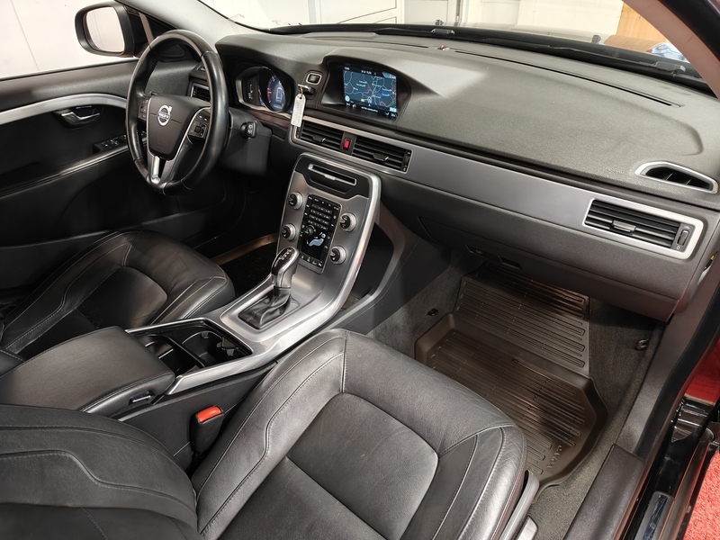 Volvo V70 vaihtoauto