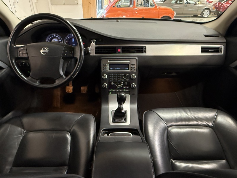 Volvo V70 vaihtoauto