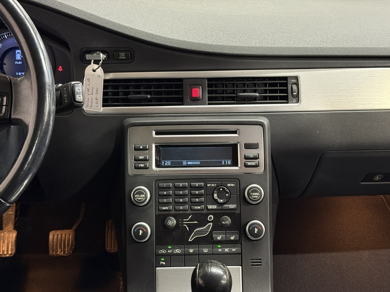 Volvo V70 vaihtoauto