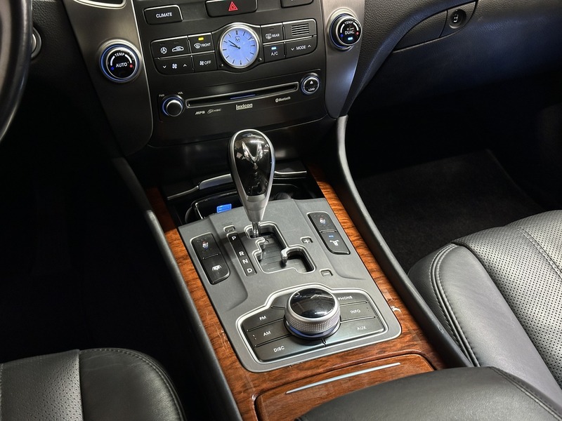 Hyundai Equus vaihtoauto