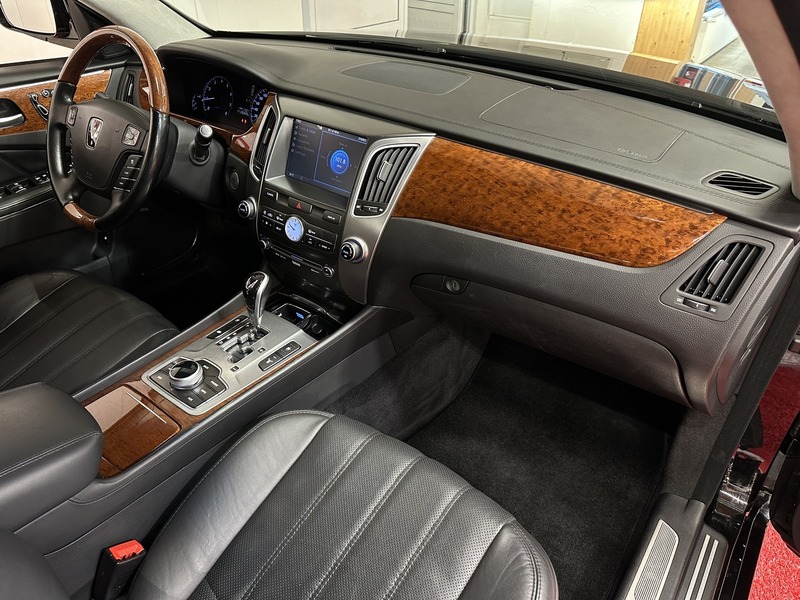 Hyundai Equus vaihtoauto