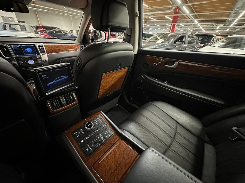 Hyundai Equus vaihtoauto