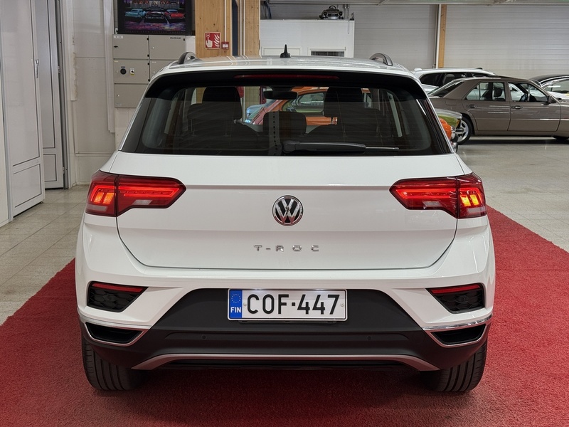 Volkswagen T-Roc vaihtoauto