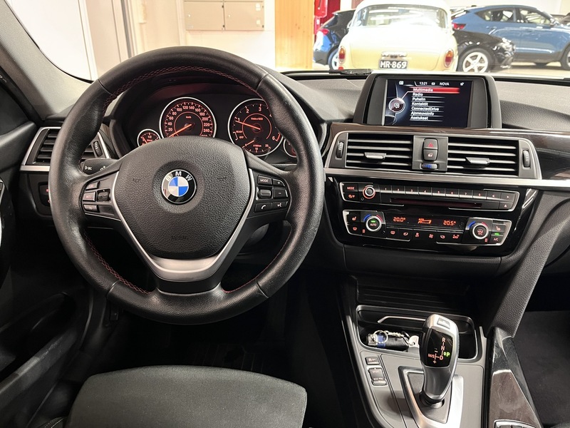 BMW 320 vaihtoauto