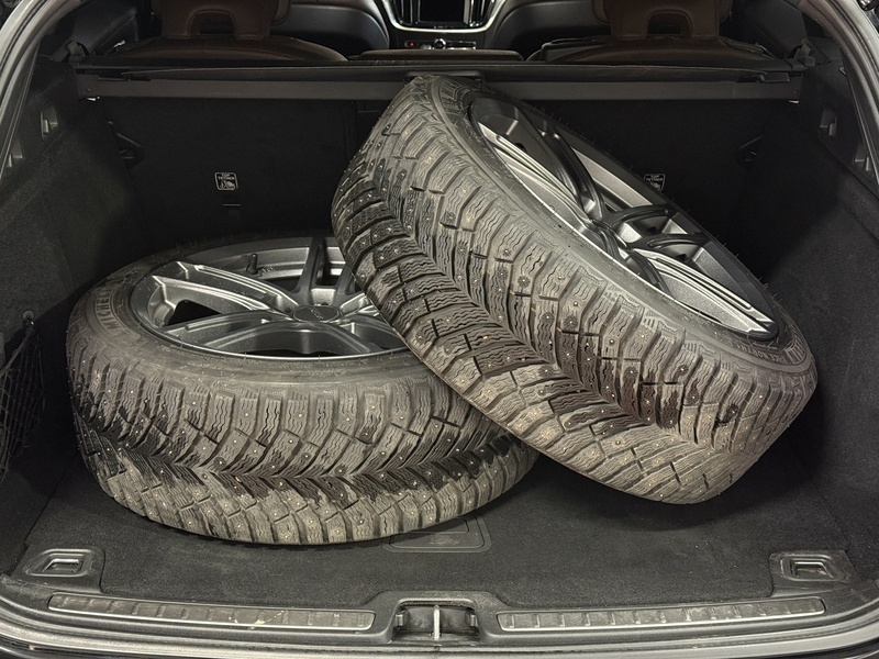 Volvo V60 vaihtoauto
