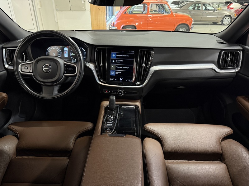 Volvo V60 vaihtoauto
