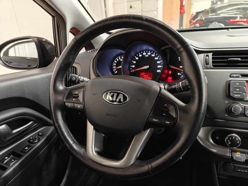 Kia Rio vaihtoauto