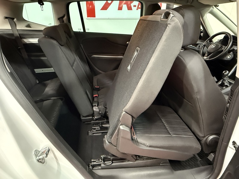 Opel Zafira vaihtoauto