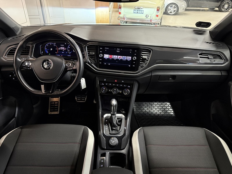 Volkswagen T-Roc vaihtoauto