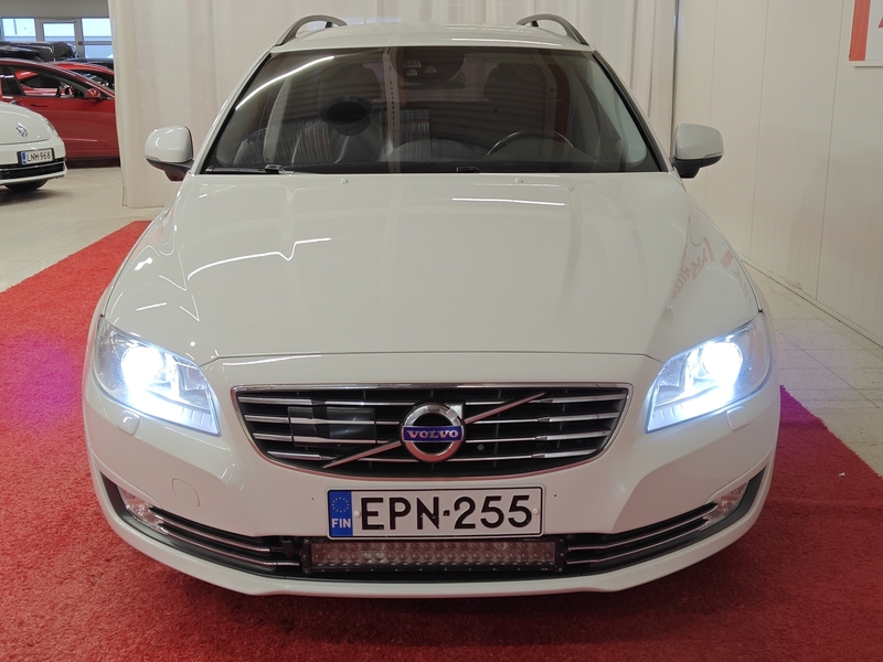 Volvo V70 vaihtoauto