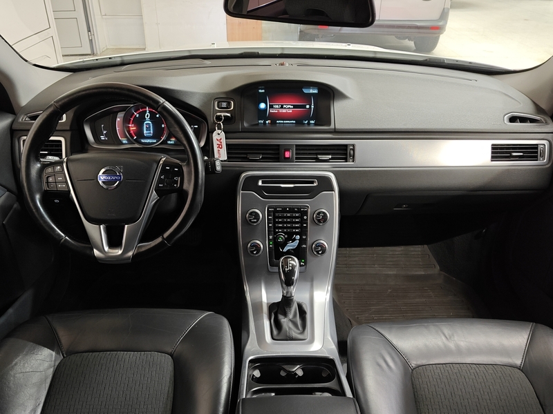 Volvo V70 vaihtoauto