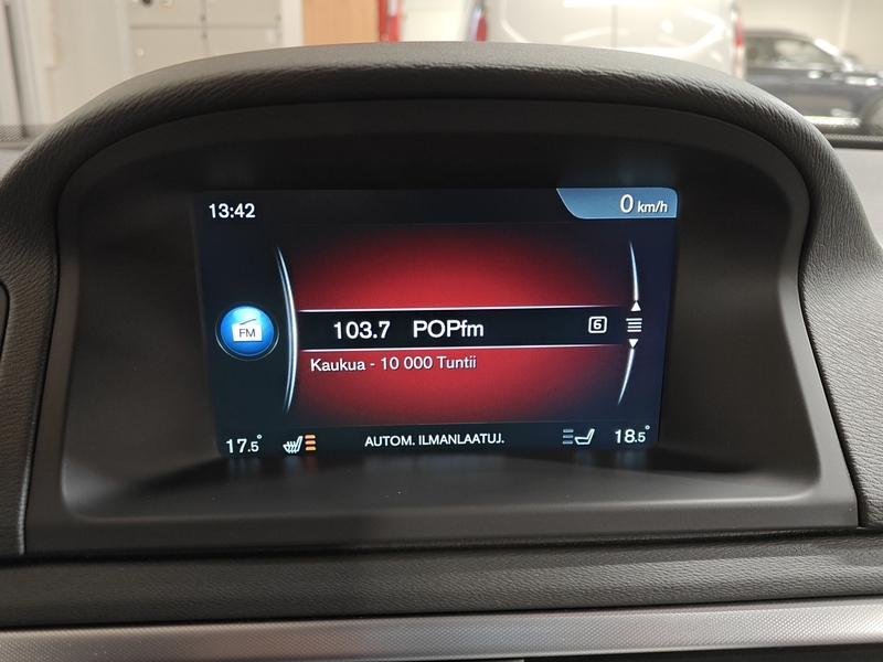 Volvo V70 vaihtoauto