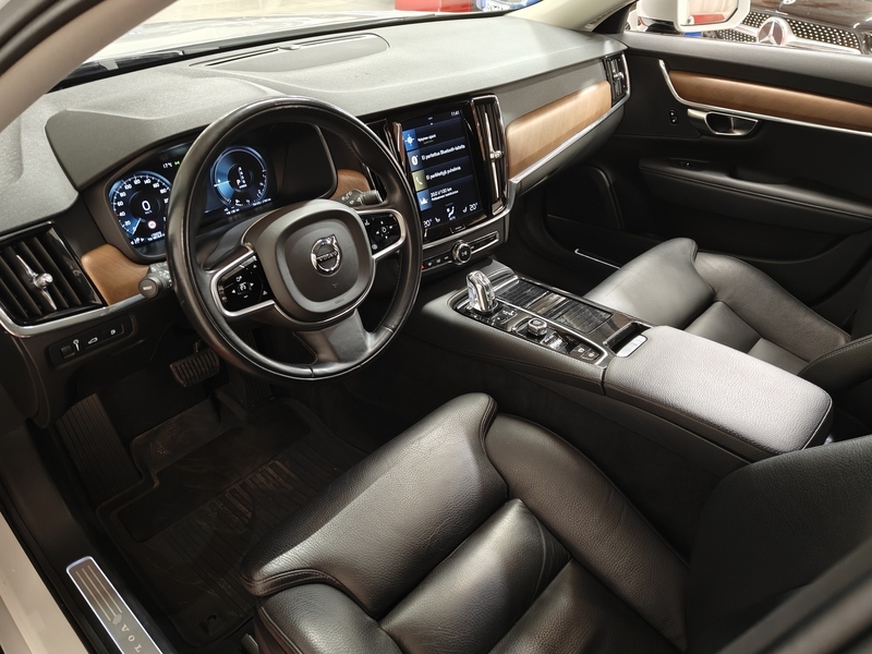 Volvo V90 vaihtoauto