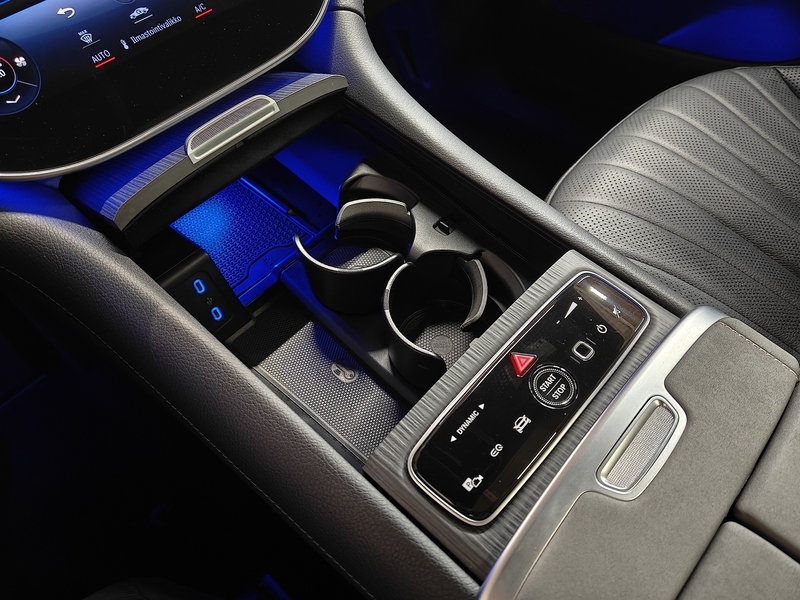 Mercedes-Benz EQS vaihtoauto