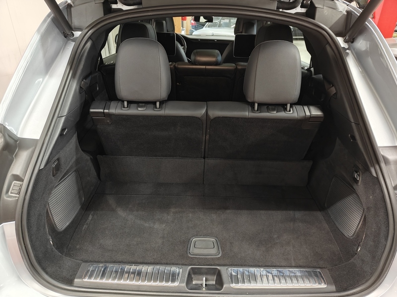 Mercedes-Benz EQS vaihtoauto