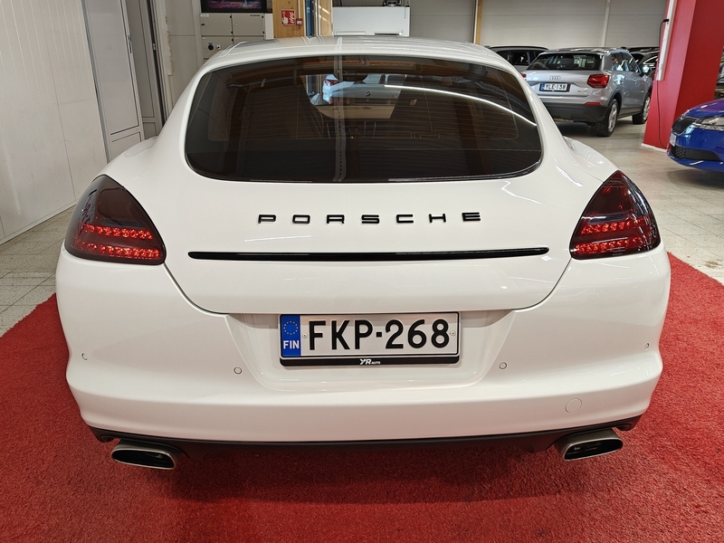 Porsche Panamera vaihtoauto