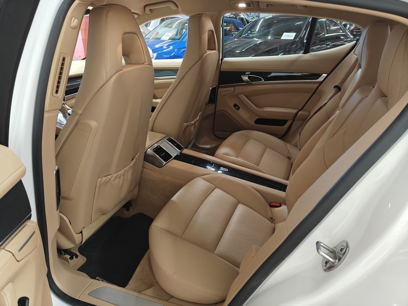 Porsche Panamera vaihtoauto