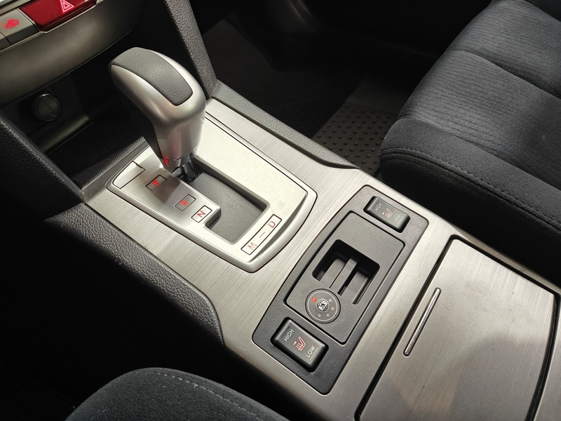 Subaru Legacy vaihtoauto