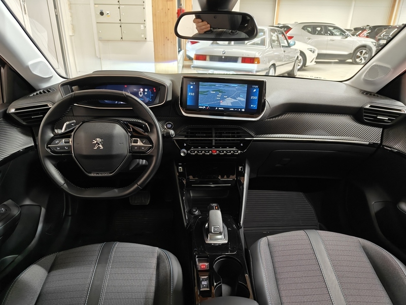 Peugeot 208 vaihtoauto