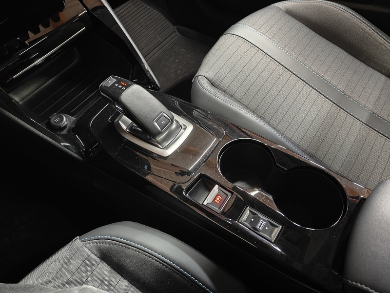 Peugeot 208 vaihtoauto