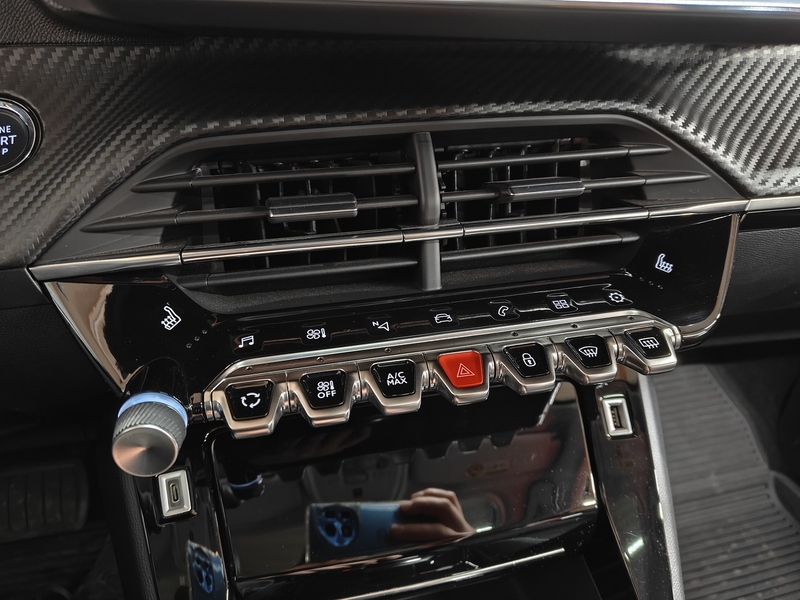 Peugeot 208 vaihtoauto