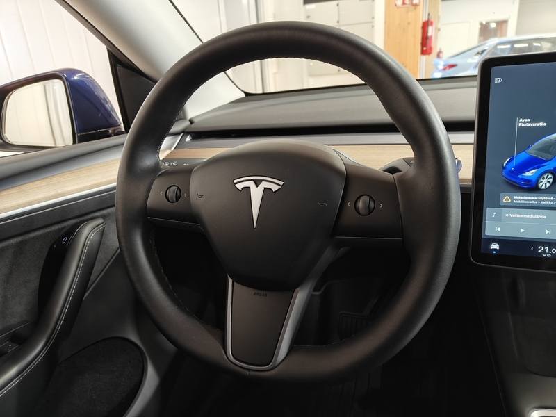 Tesla Model Y vaihtoauto