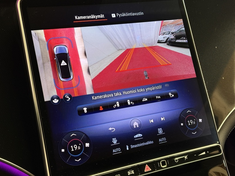 Mercedes-Benz EQE vaihtoauto