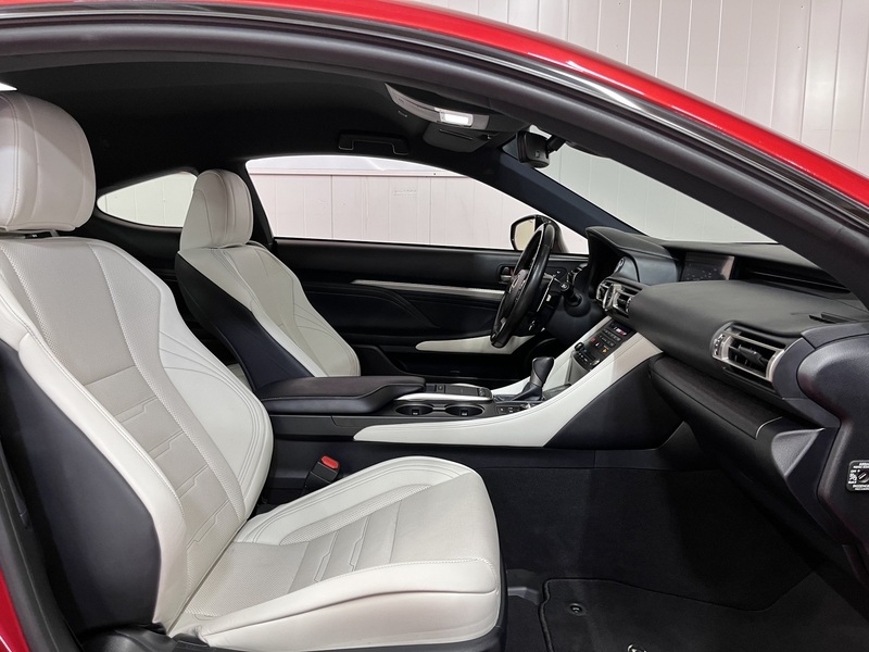 Lexus RC vaihtoauto