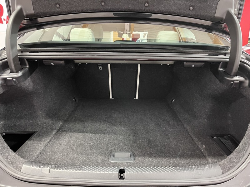BMW i5 vaihtoauto