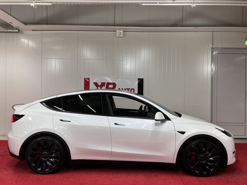 Tesla Model Y vaihtoauto