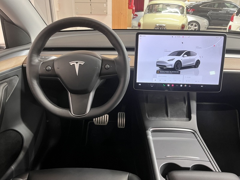 Tesla Model Y vaihtoauto