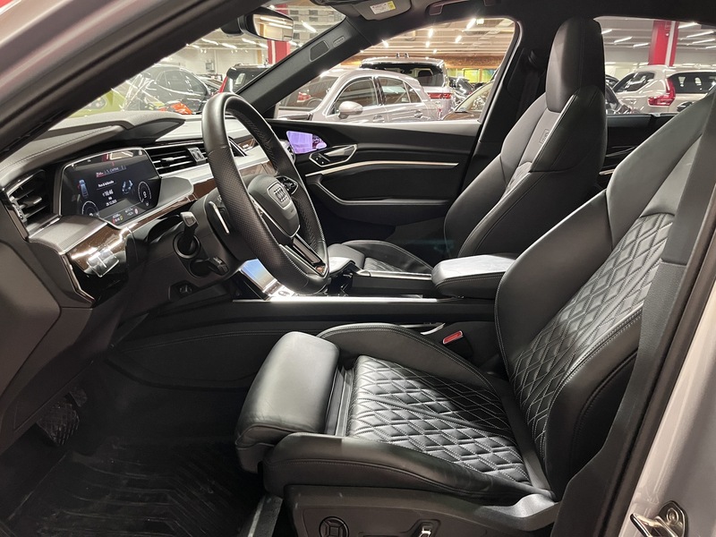 Audi e-tron vaihtoauto