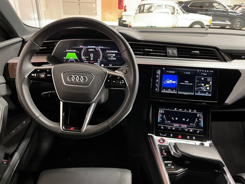 Audi e-tron vaihtoauto
