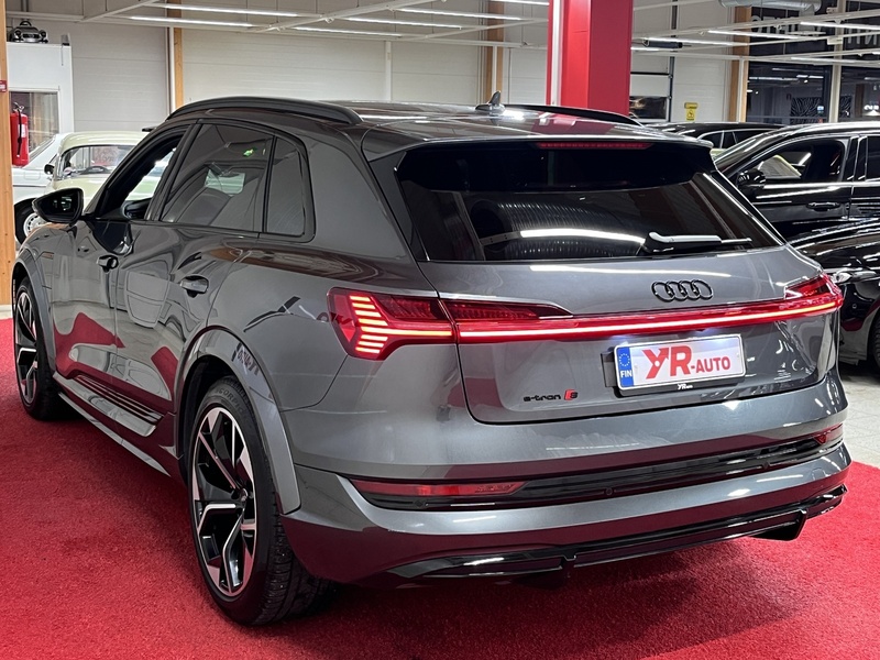 Audi e-tron vaihtoauto
