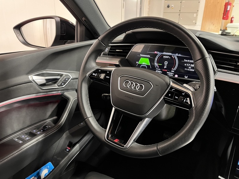 Audi e-tron vaihtoauto